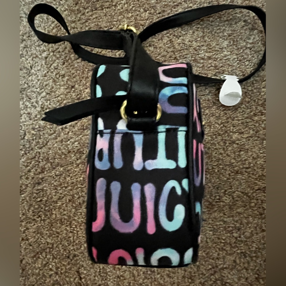 NWOT - Juicy Couture - Black Graffiti Tie Dye Camera Crossbody Bag - Picture 6 of 6